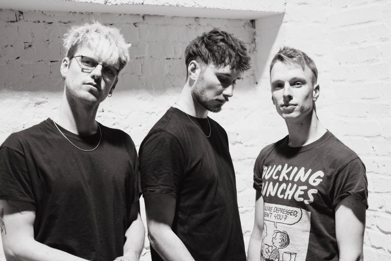 „Rottweiler“: New FYUS single