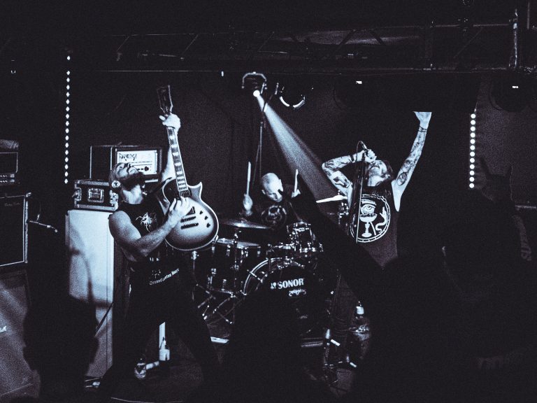 Happy, dark GEISTERFAUST release day